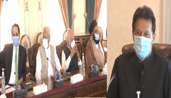 عمران خان کی اسلامی نظریاتی کونسل کے اراکین سے ملاقات اس موقع پرعلامہ سید افتخارحسین نقوی بھی شریک۔۔